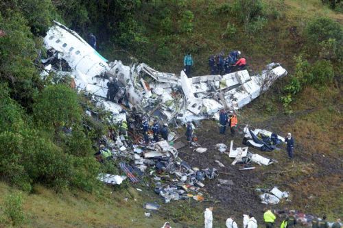 Main wreckage (Photo: AP/Luis Benavides)