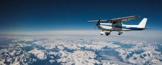 Řízení letadla nad Alpy