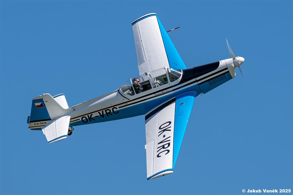 Zlín Z-526 (Foto: Jakub Vaněk)