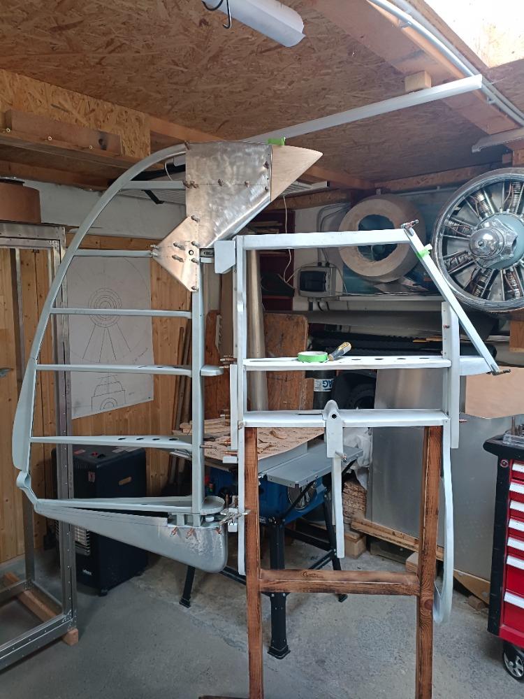 Výroba kormidla a kýlu Me-109 (Zdroj: R. Látal)