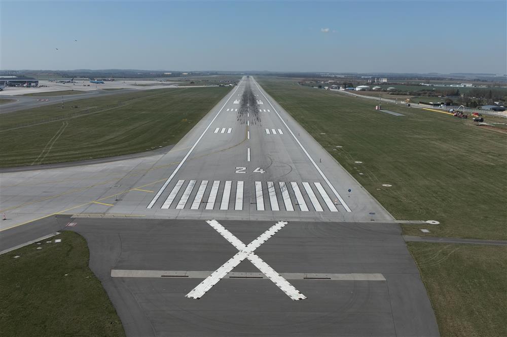 RWY 06/24 (Zdroj: Letiště Praha)