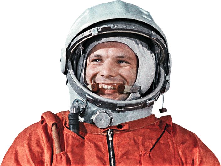 Jurij Gagarin před startem, ještě v přílbě, na které není rudý nápis CCCP