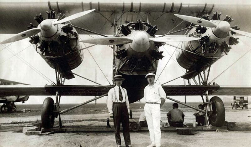Fonck a Sikorskij před S-35, který měl letět z New Yorku do Paříže
