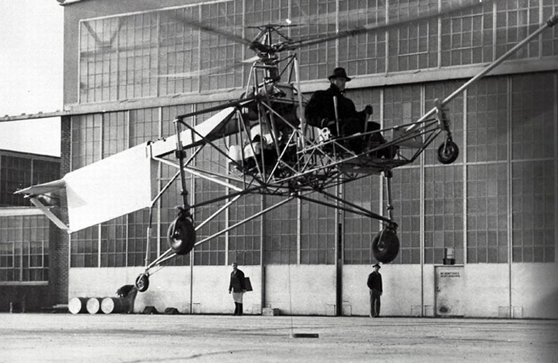 Letová zkouška Sikorského helikoptéry VS-300 v listopadu 1939