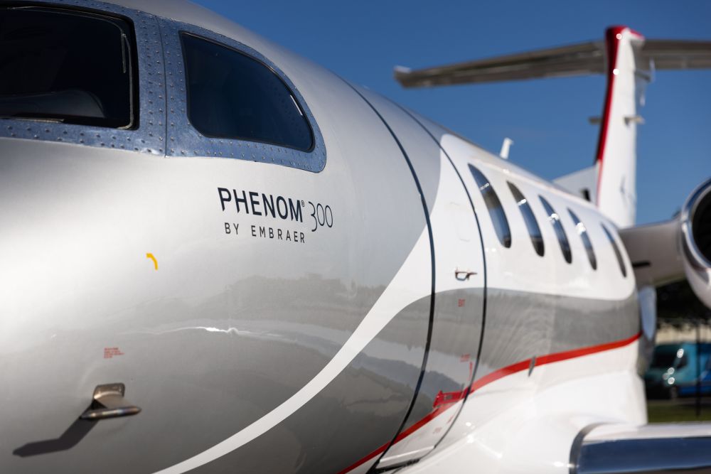 Embraer Phenom 300E