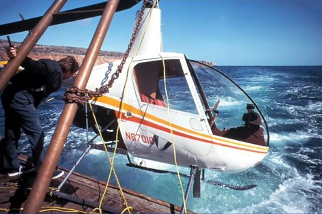 Frank Robinson vrtulník Robinson R22 R44 R66