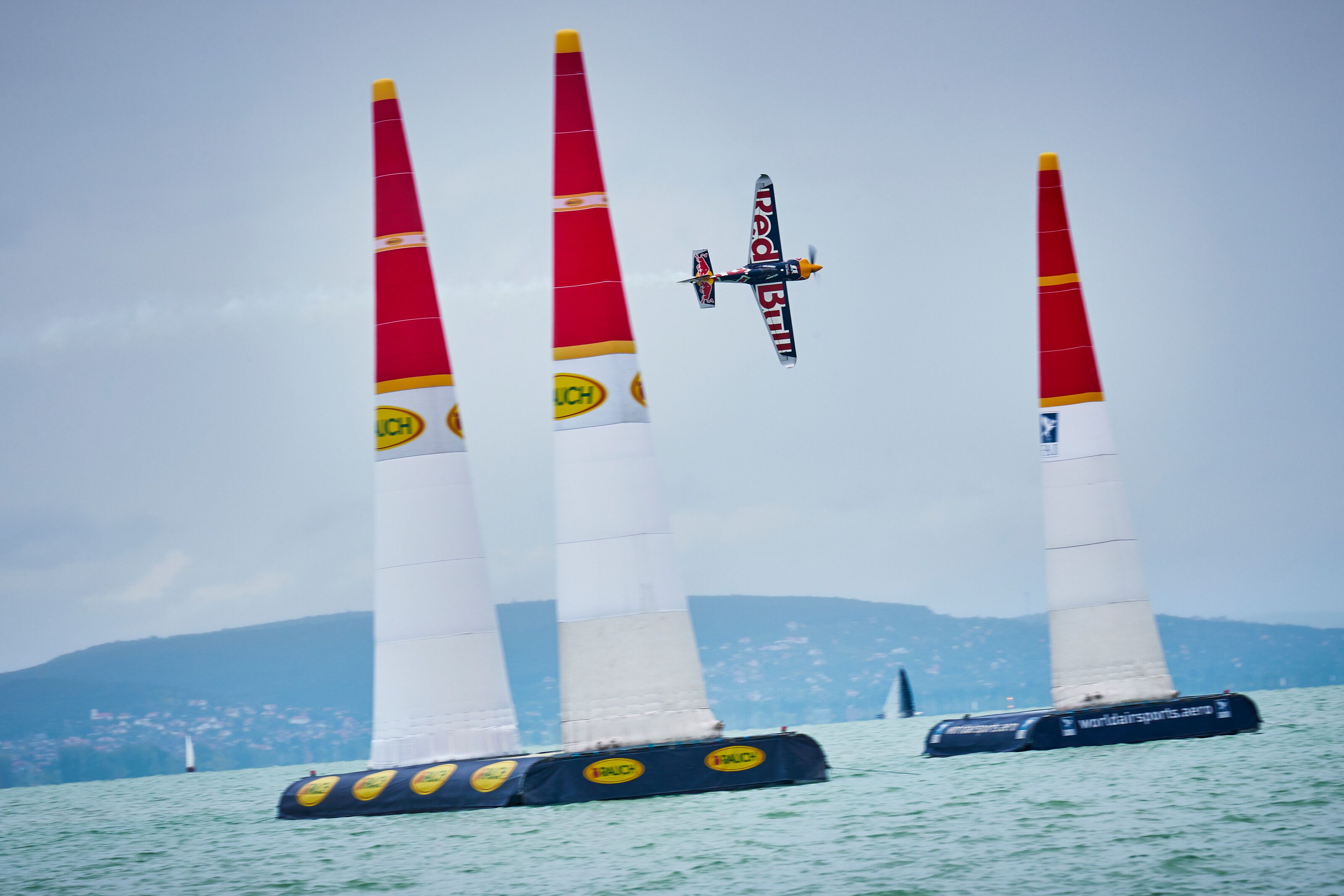 Martin Šonka v závodě Red Bull Air Race 2019 v Maďarsku