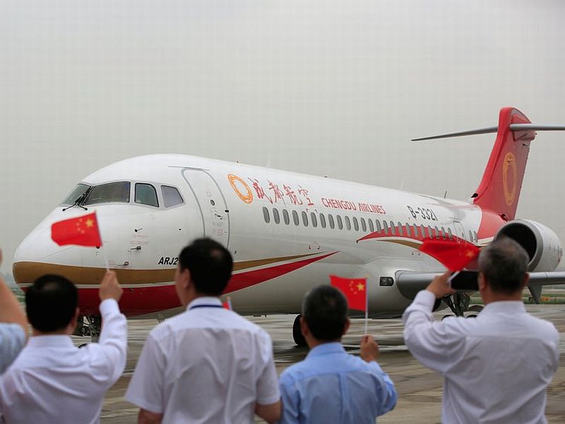 ARJ21 v barvách Chengdu Airlines