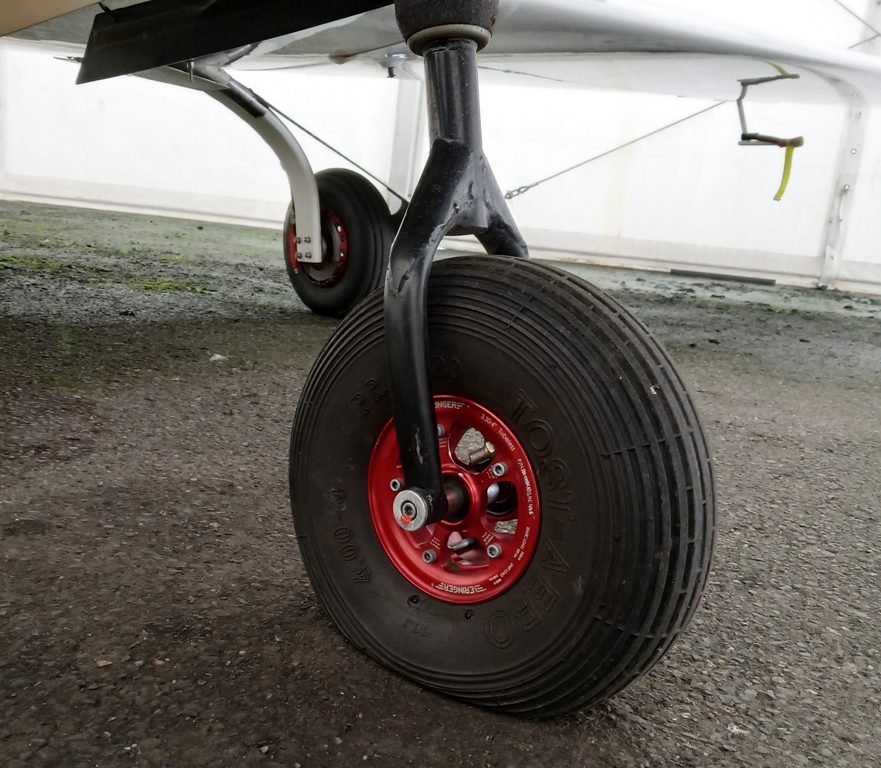 Dlouhým stáním na jednom místě mohou vznikat na pneumatikách nežádoucí plošky