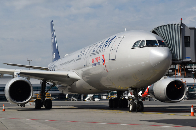 Odbavování Airbusu A330 China Eastern Airlines