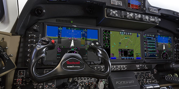 kokpit letounu Beechcraft King Air 360