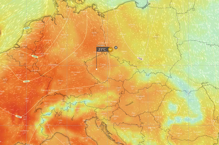 Teplotní pole u zemského povrchu, ECMWF