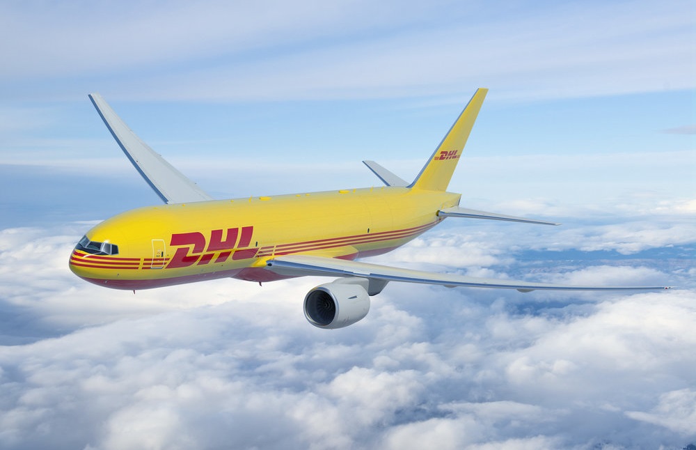 777f v livery DHL