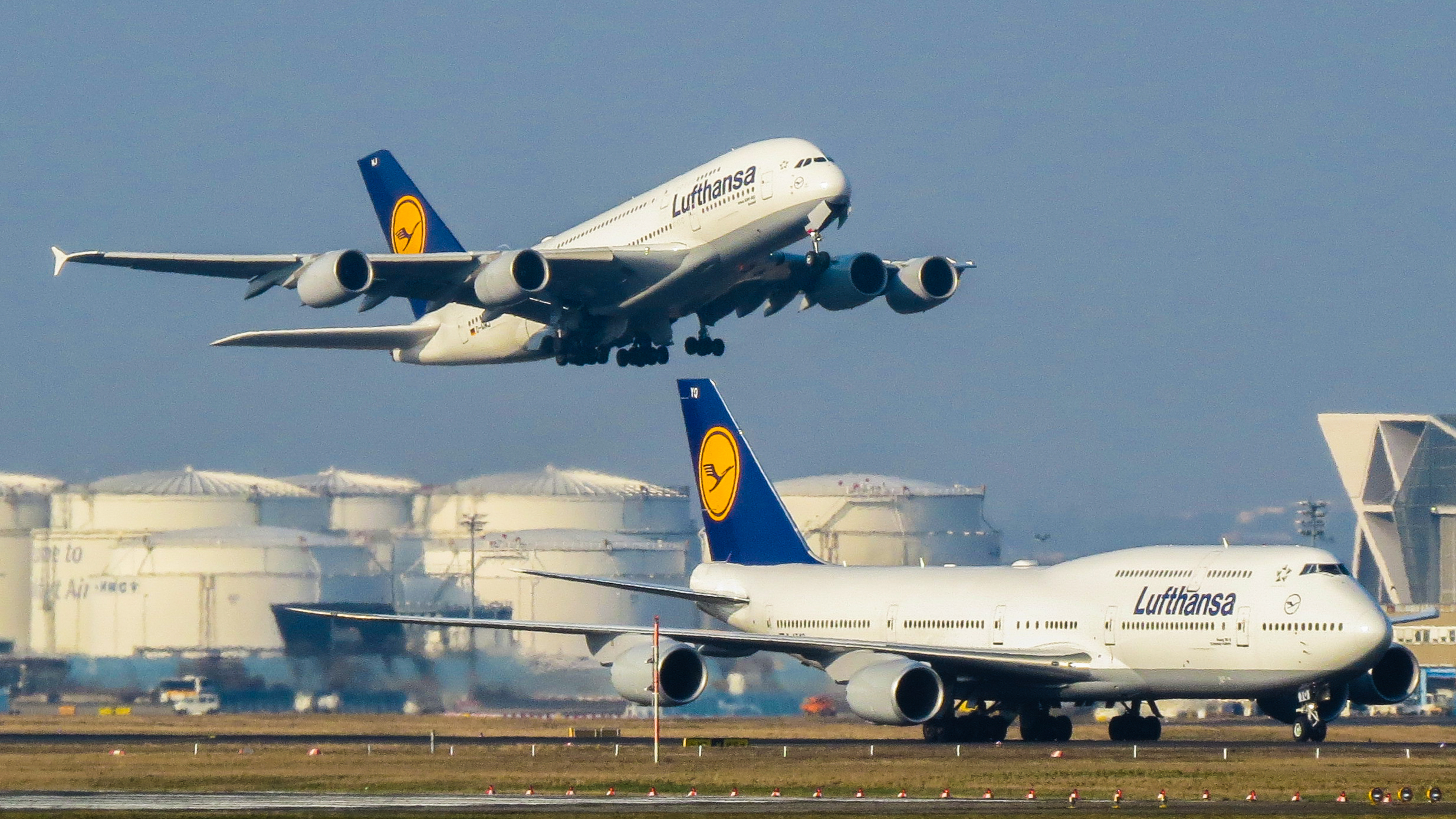 Airbus A380 a Boeing 747 letecké společnosti Lufthansa