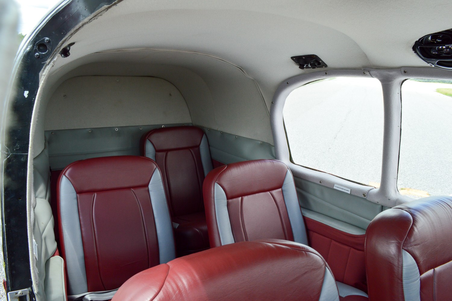 Piper PA23 Apache/Aztec Přehled letadel Aeroweb.cz