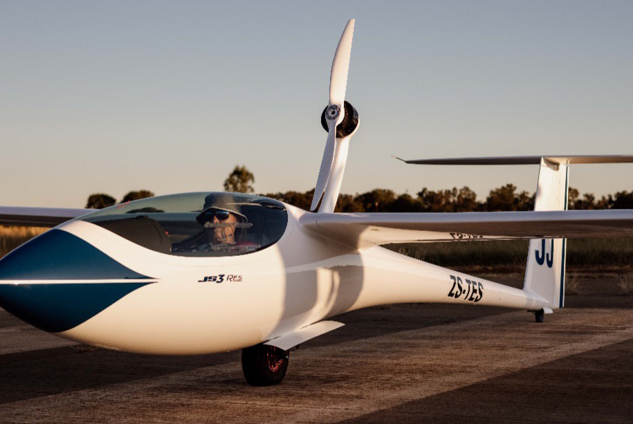 EASA dočasně zakázala provoz elektrického pohonu na větroních JS-MD 3 RES