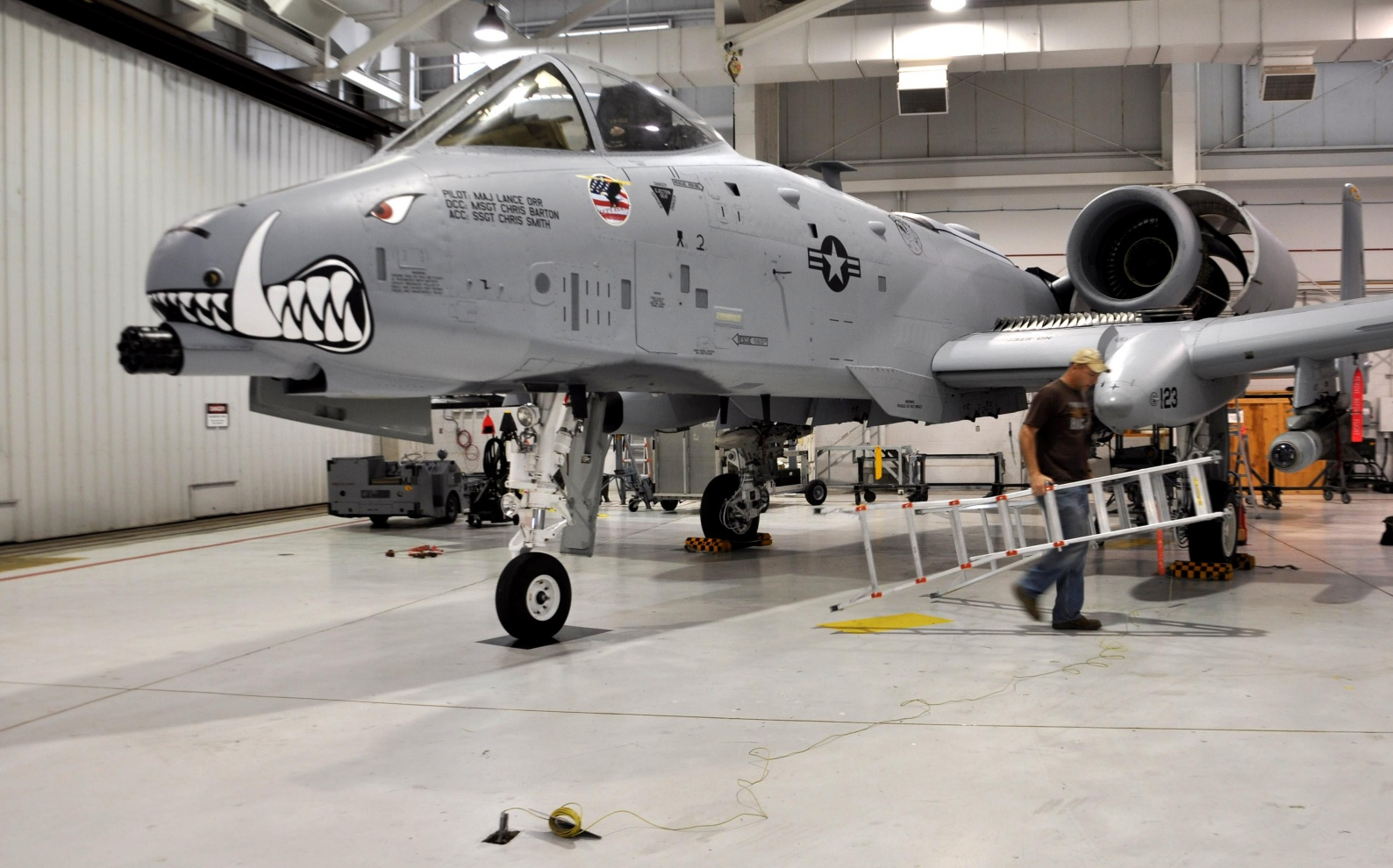 Americké letectvo urychlí vyřazení ikonického bitevníku A-10 Warthog
