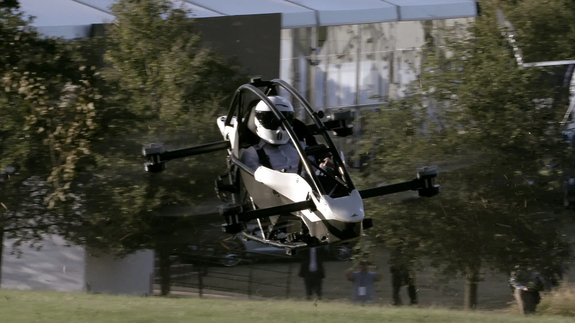 VIDEO: Jetson ONE vystoupal na vrchol hory Lubań. Let trval pod 4 minuty