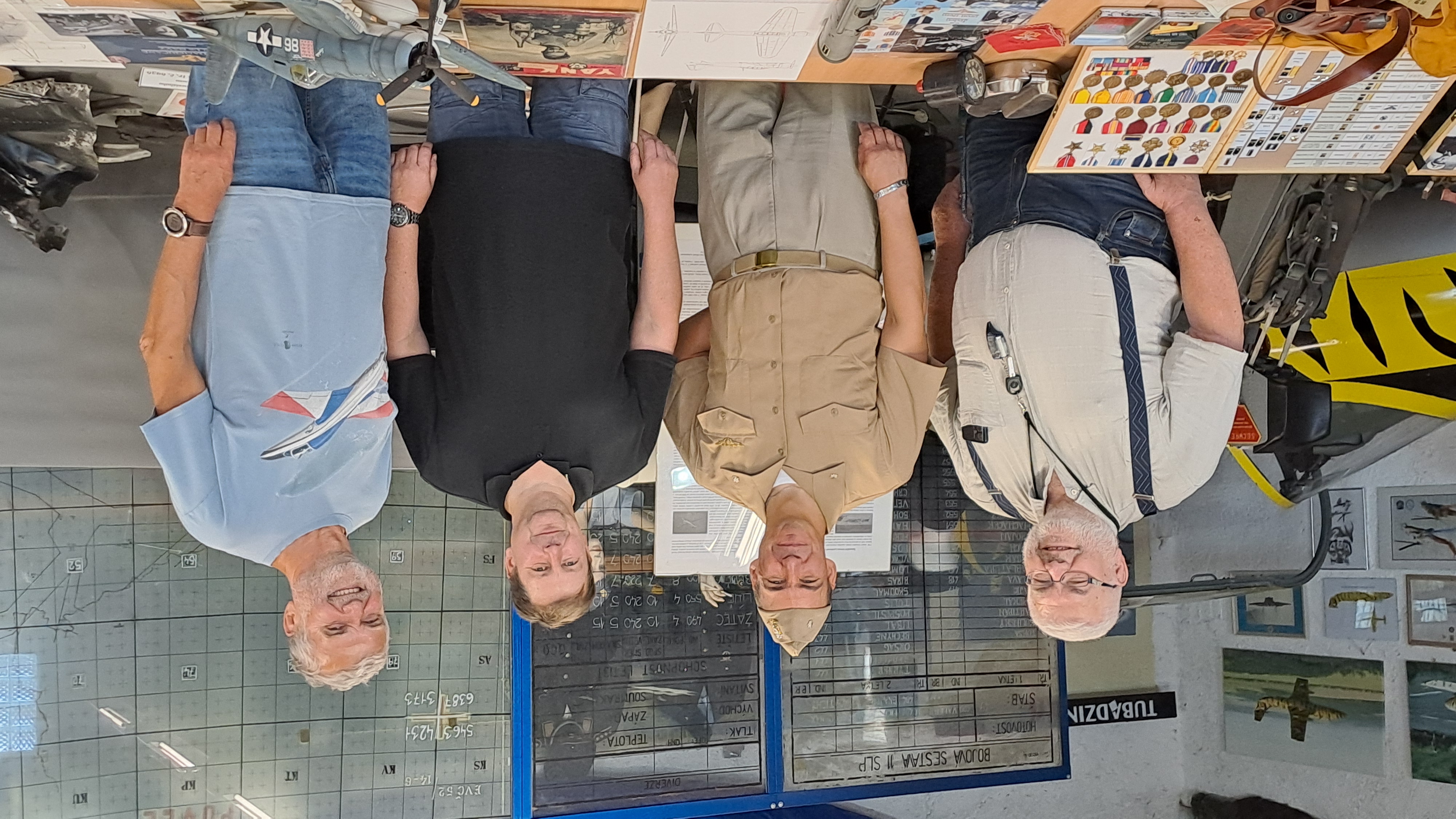 Zleva: I.Pujman, D. Švec, J. Piňos (jeden z hlavních organizátorů Aviatické pouti), F. Blahout