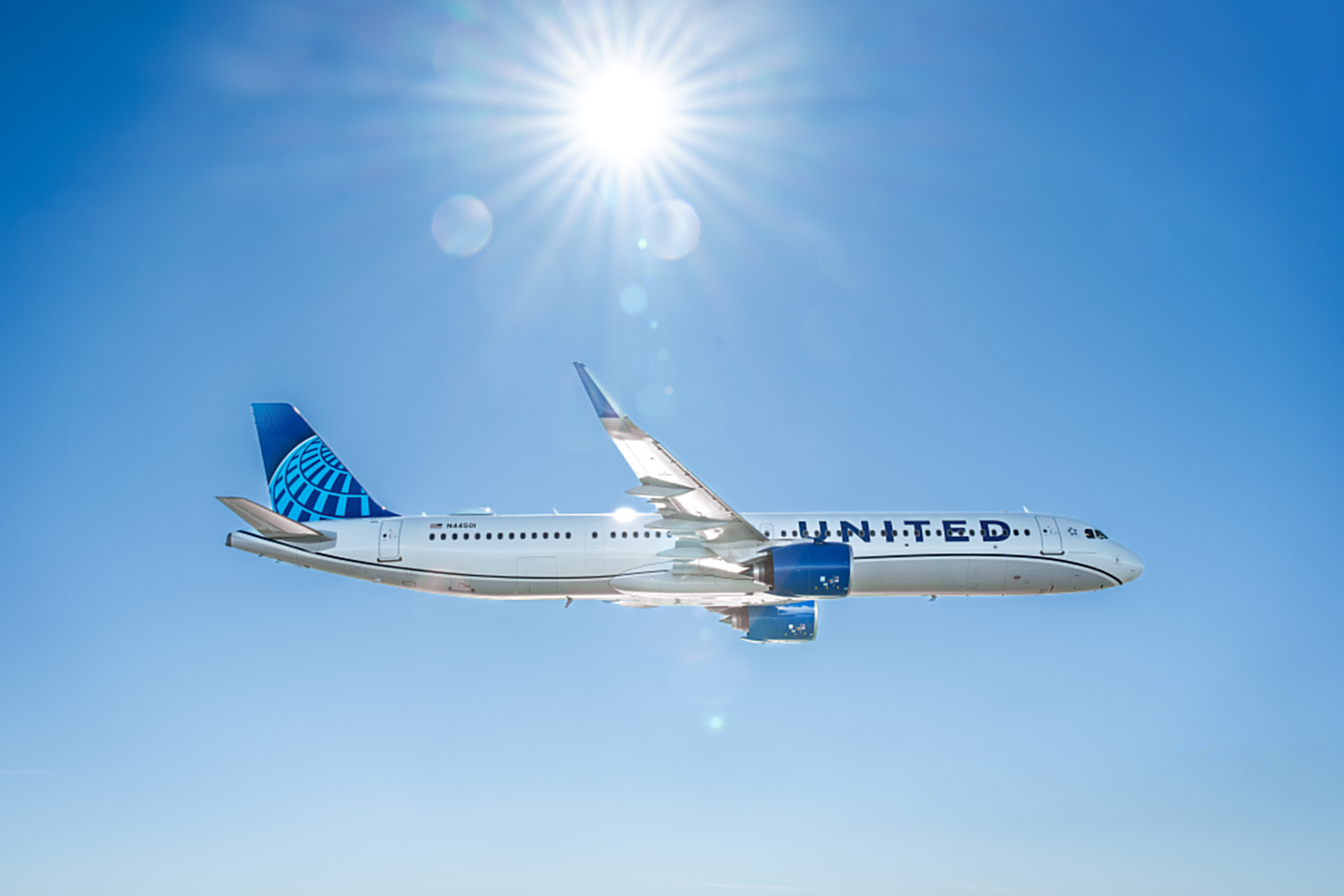 United Airlines ochromily technické výpadky: více než 1 000 letů zpožděných, FAA varuje před dalšími problémy