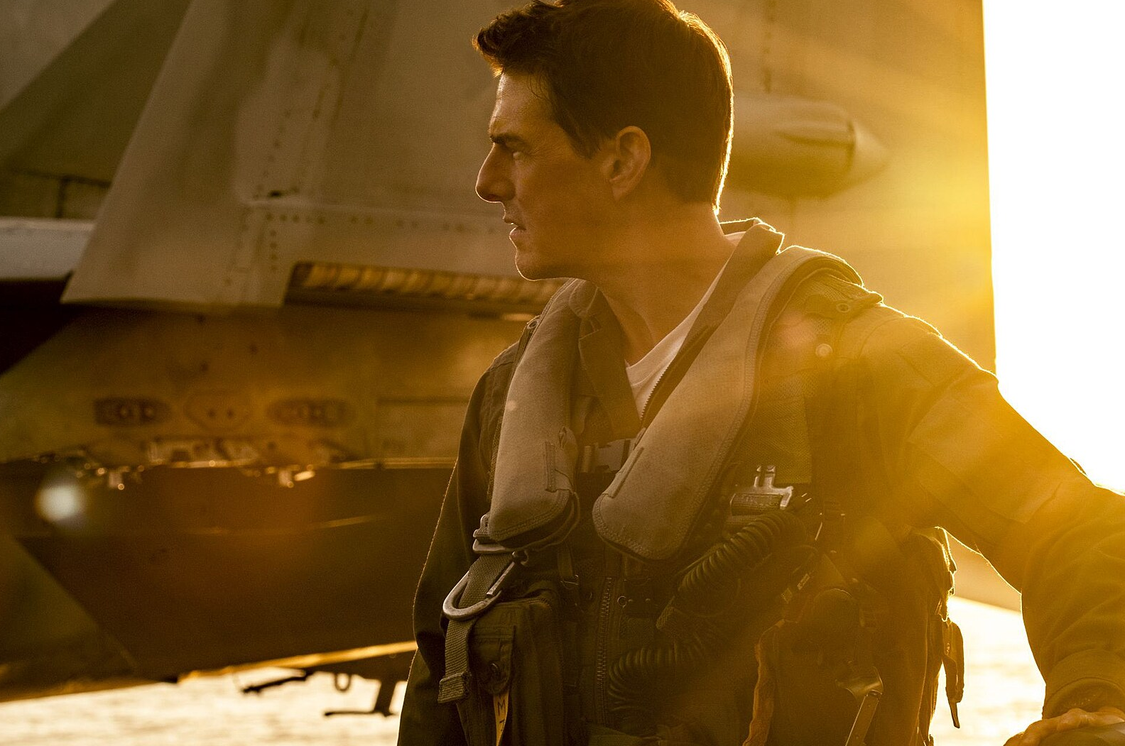 Tom Cruise ve filmu Top Gun: Maverick kde dokonce sám pilotoval