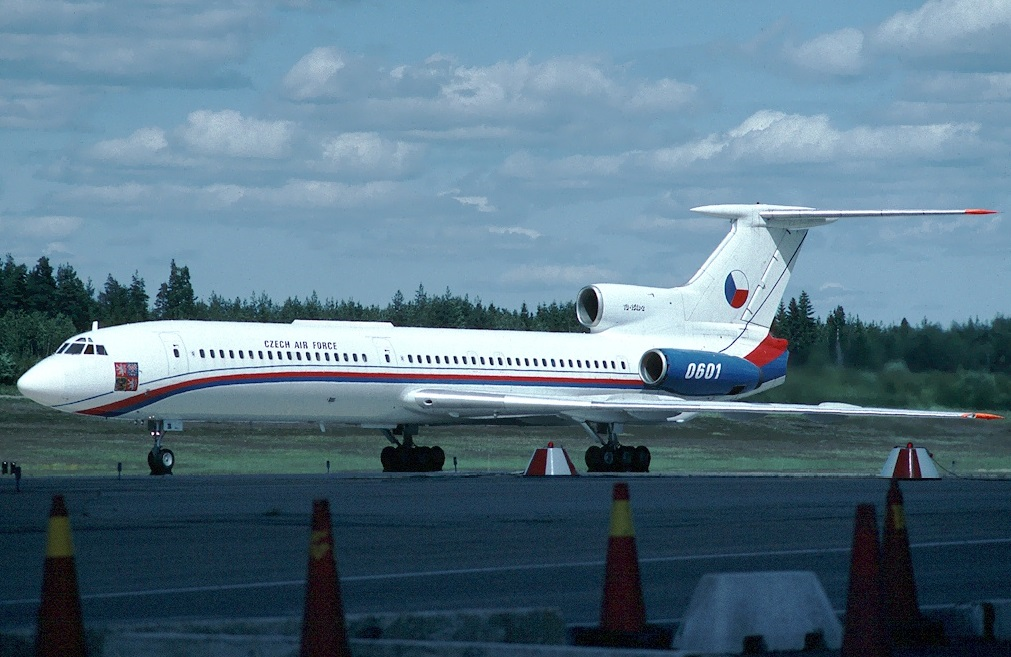 ARLANDA 21.06.1994, pojíždění na vzlet k technickému přeletu domů.