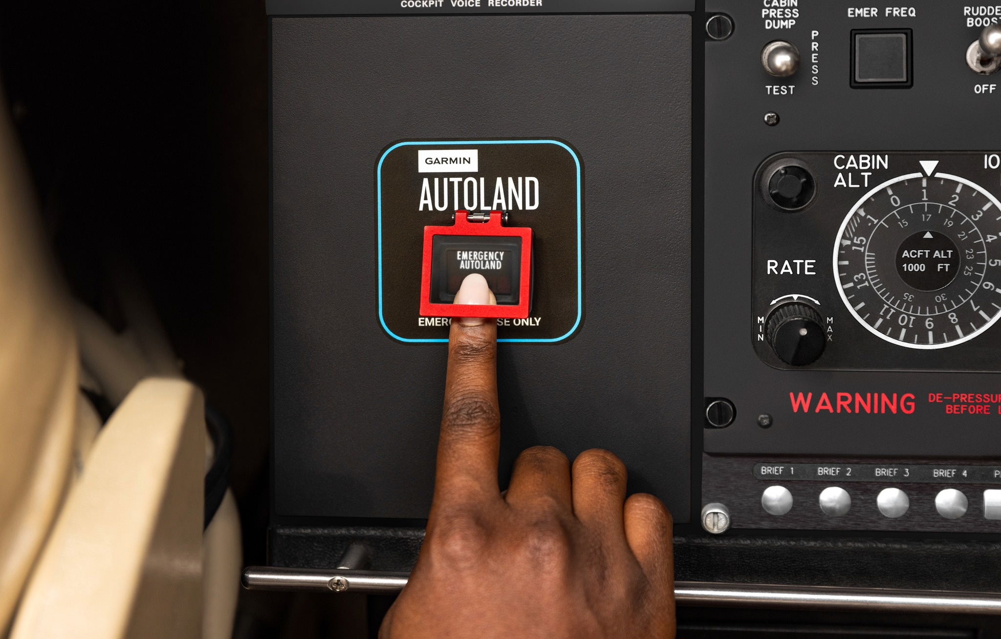 Garmin Autoland poprvé v praxi: King Air 200 bezpečně přistál bez pilotního zásahu