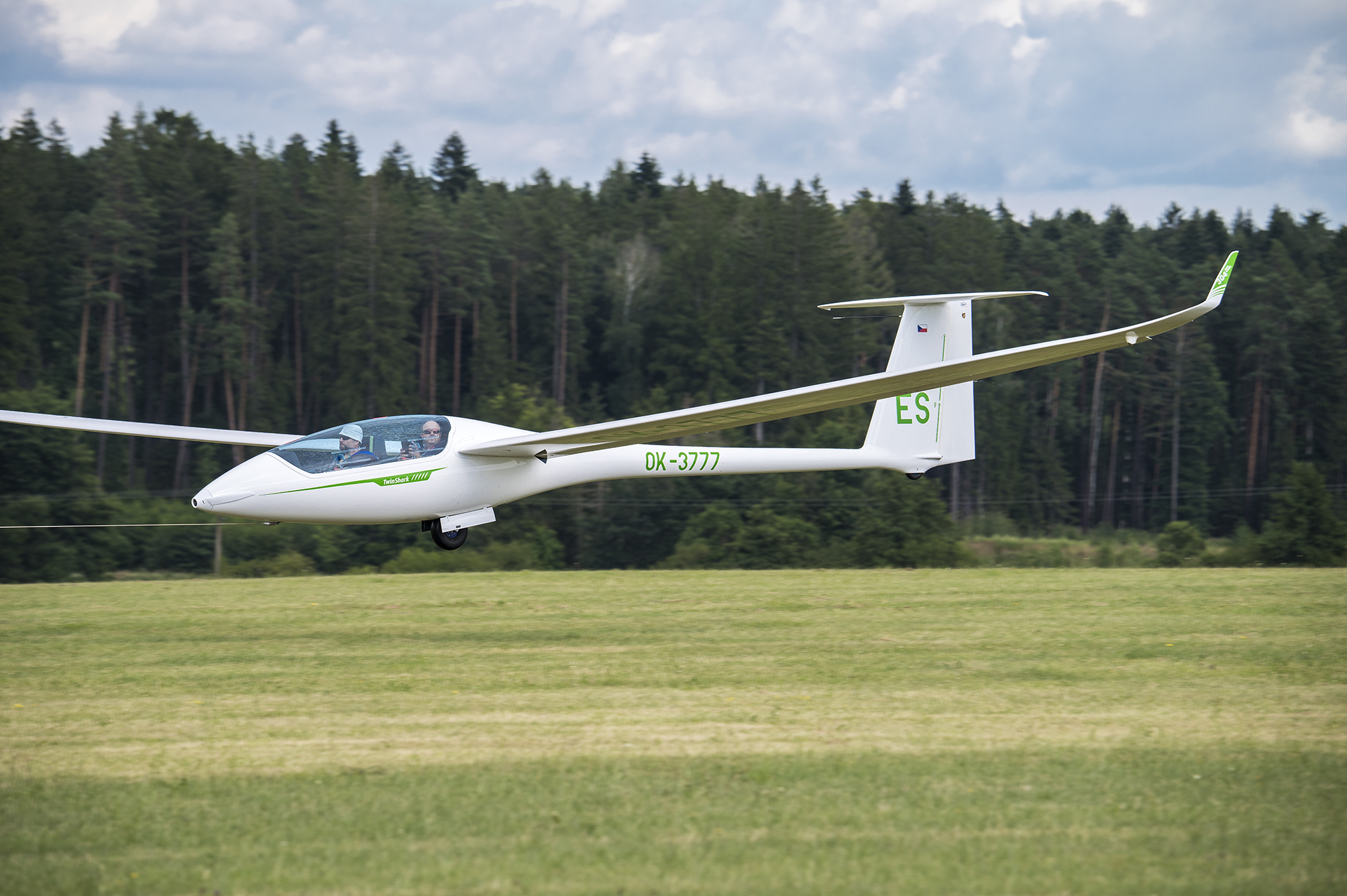 Tři desetiletí větroňů z Kutné Hory: HpH Sailplanes má ve světě už přes 300 kluzáků