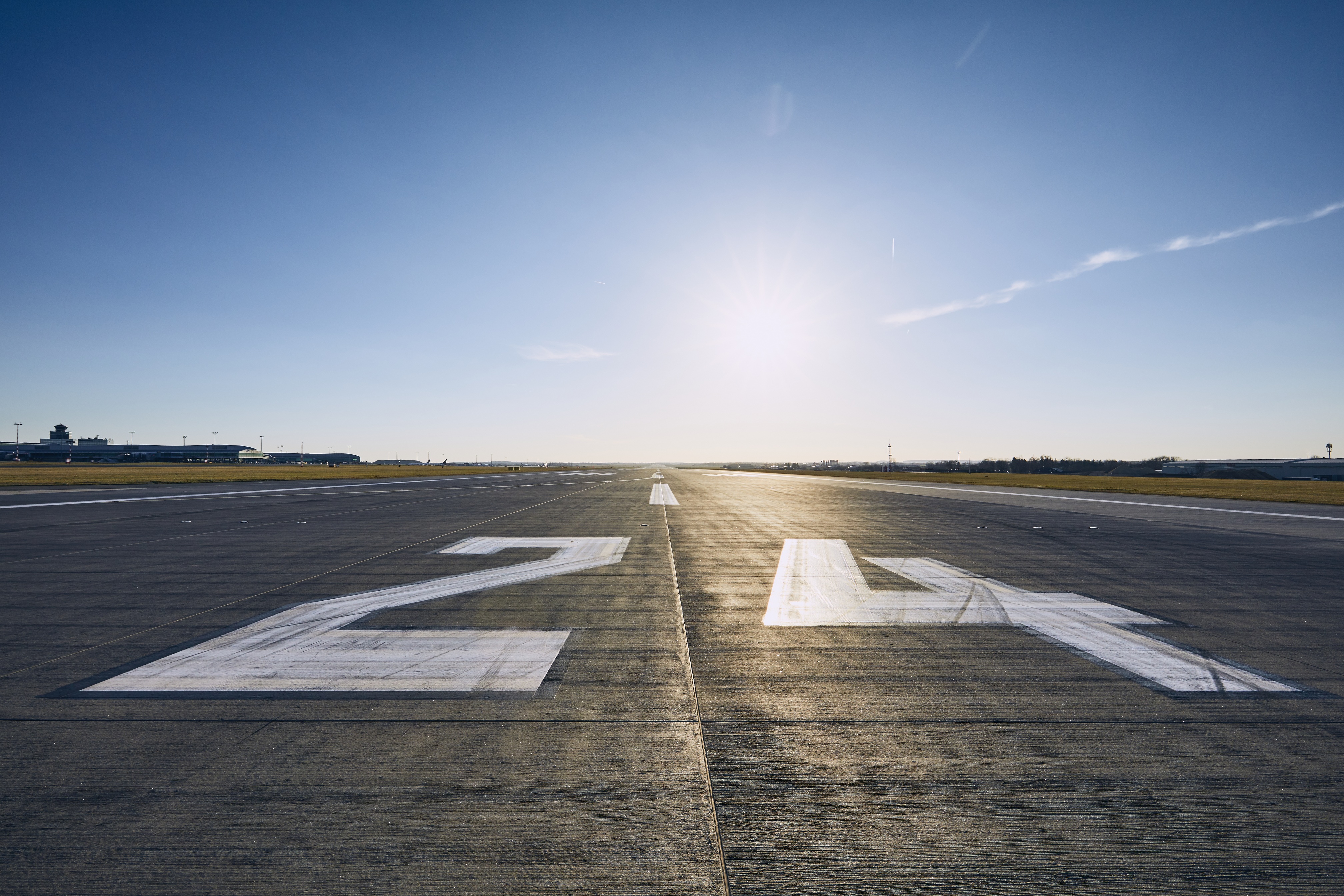 Letiště Praha zahajuje druhou etapu modernizace okolí hlavní dráhy. Provoz se na 4,5 měsíce přesune na vedlejší dráhu