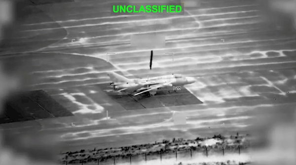 Íránské vzdušné síly: stárnoucí stíhačky doplňují moderní drony