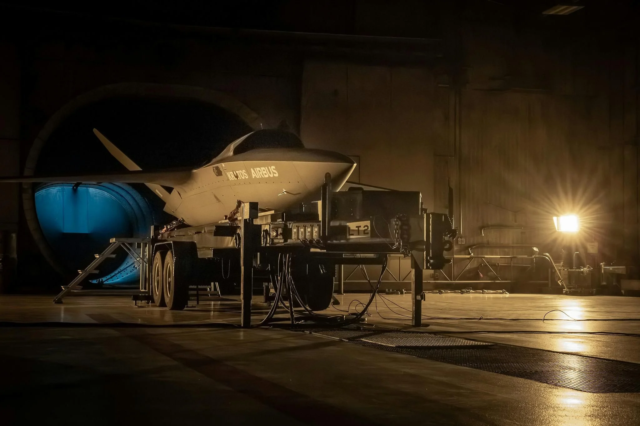 Třítunový bojový bezpilotní prostředek Airbus Valkyrie