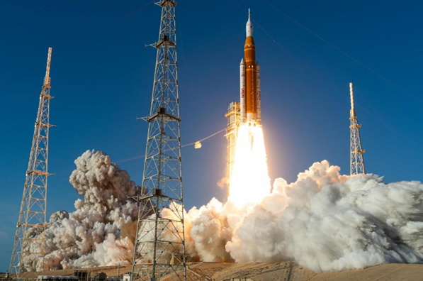 Trump navrhuje snížit rozpočet NASA o 23 %: Ohrozí škrty návrat lidí na Měsíc?