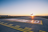 Nová vyhlídka u pražského letiště nahradí spotterský val, letiště zároveň posiluje bezpečnost