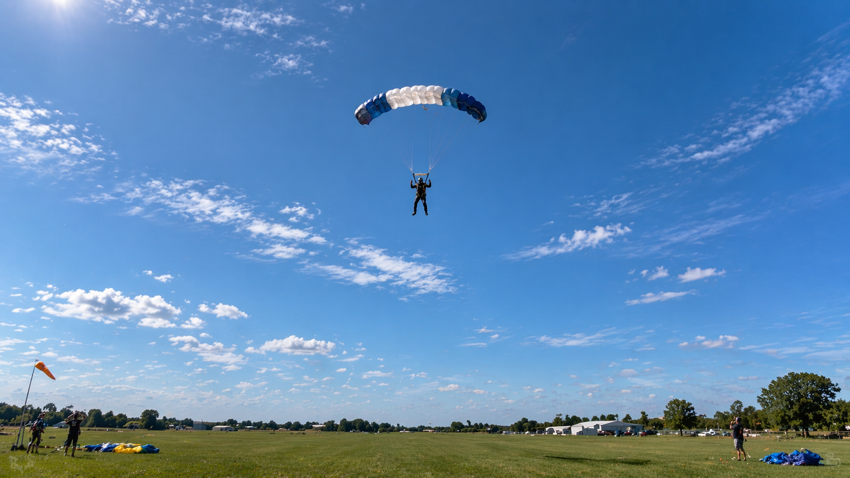 ÚCL vydal bezpečnostní upozornění k padákovým systémům Aerodyne ICON, výrobce reaguje na smrtelnou nehodu