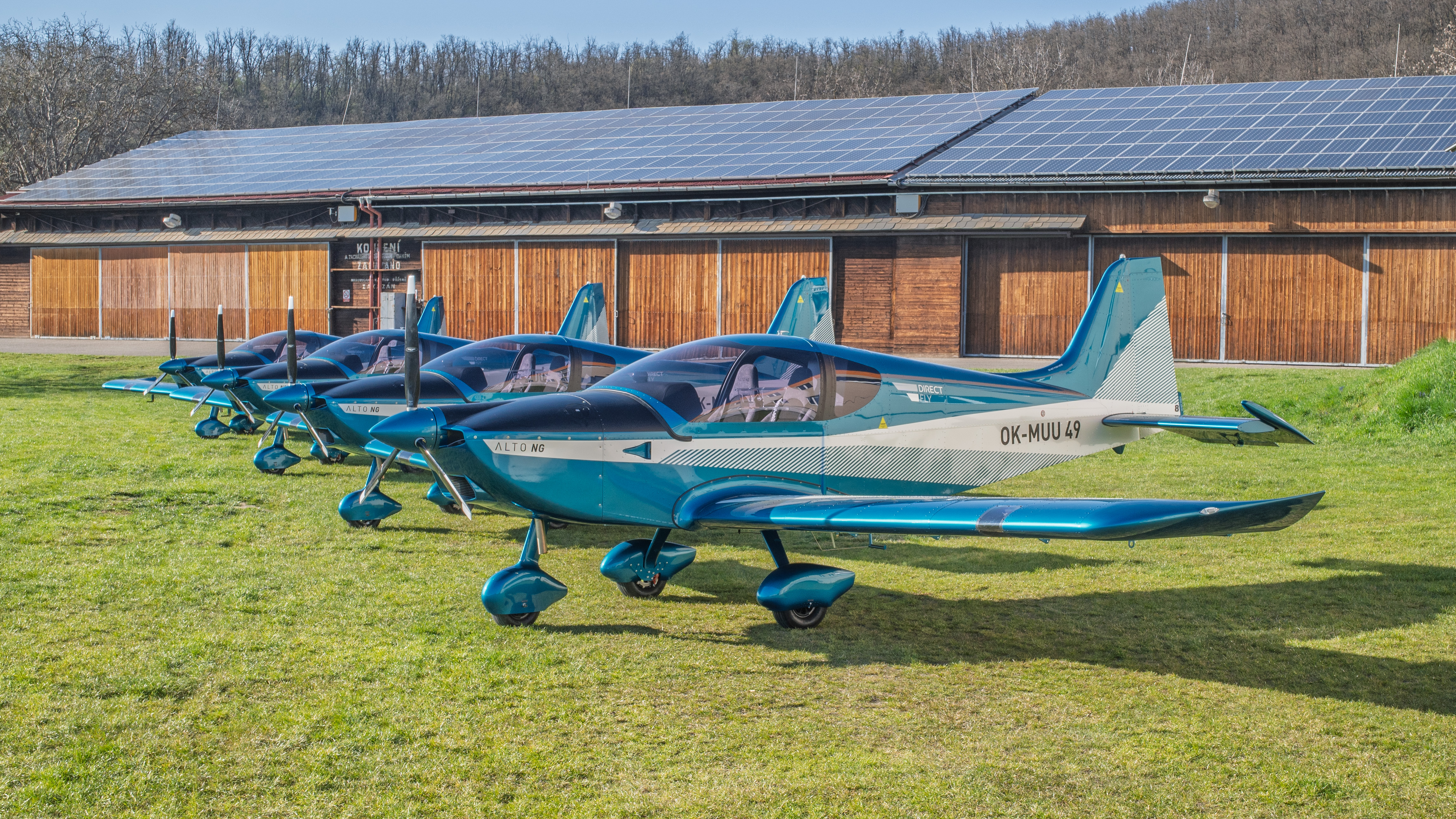 Český výrobce Direct Fly dodal Ukrajině deset cvičných letounů Alto NG pro výcvik nových pilotů