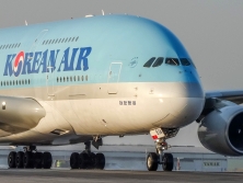 OBRAZEM: Korejský Airbus A380 poprvé v Praze