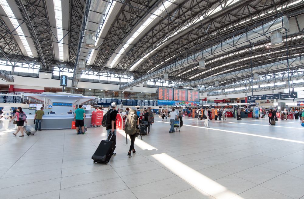O pětinu více cestujících na ruzyňském letišti, nejvíce jich míří do Británie