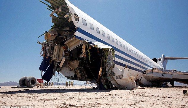 Crash test Boeingu 727 ukázal, co se děje při nehodě s pasažéry
