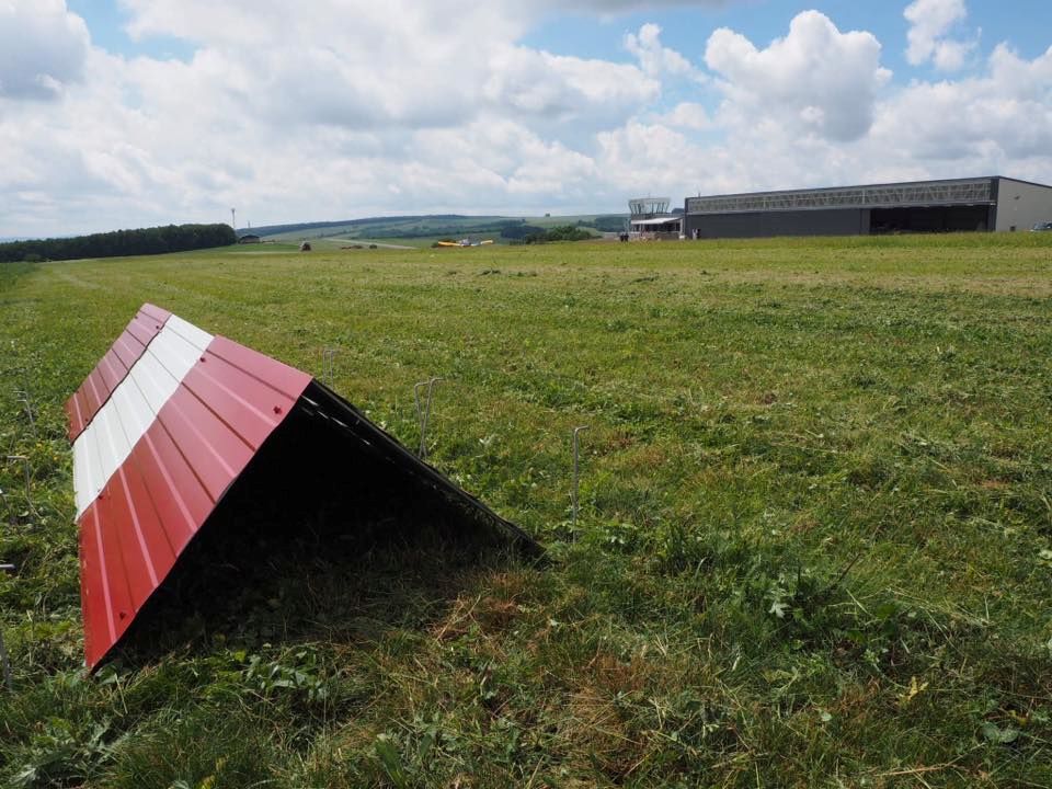 Holešovský aeroklub našel nový domov i jméno v Luhačovicích