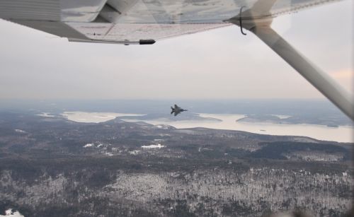 EASA v dotazníku zjišťuje postoj pilotů GA k narušování prostorů