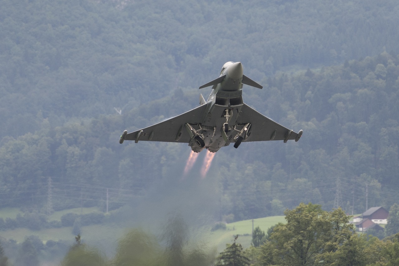 Vyšetřování nehody dvou Eurofighterů je v plném proudu