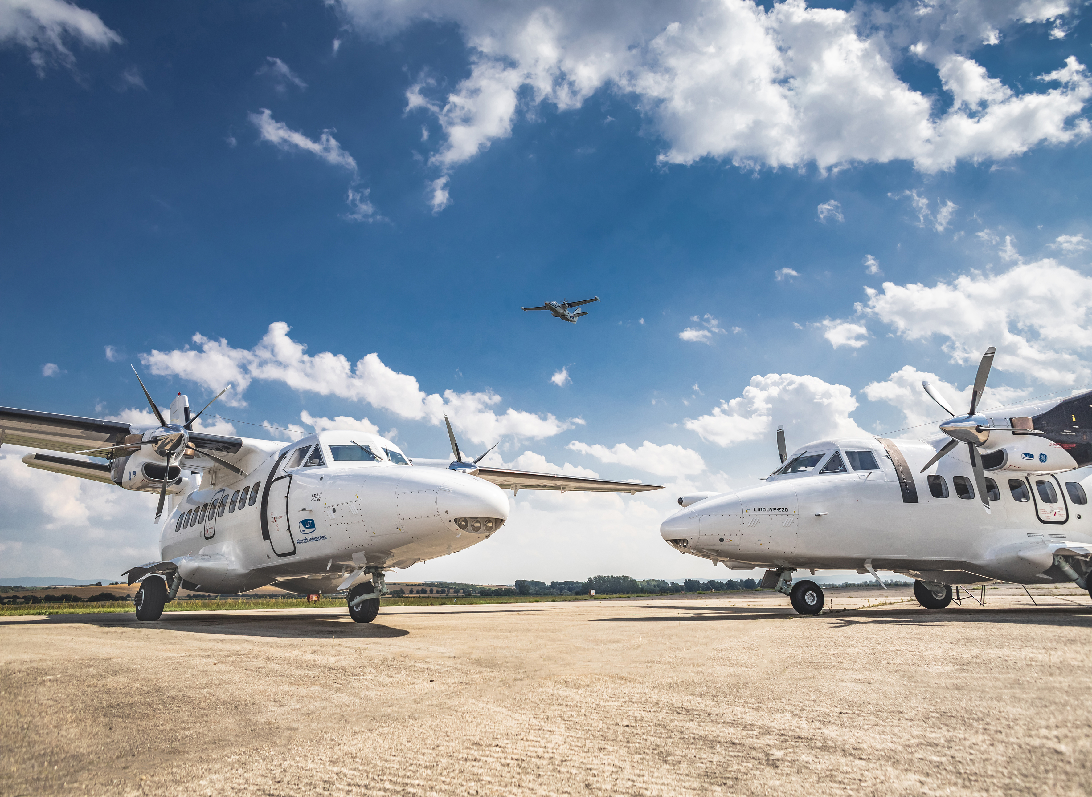 Úspěšný rok Aircraft Industries: vzlet první sériové "čtyřistadesítky" NG i certifikace agenturou FATA