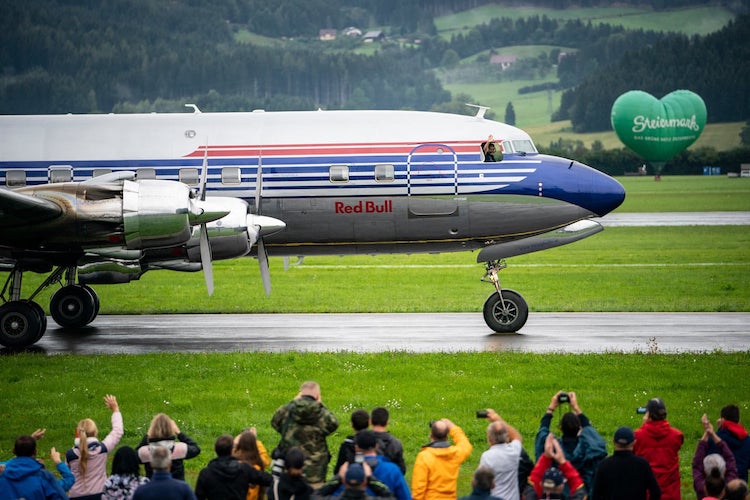 Letošní Aviatická pouť láká na početnou flotilu The Flying Bulls 