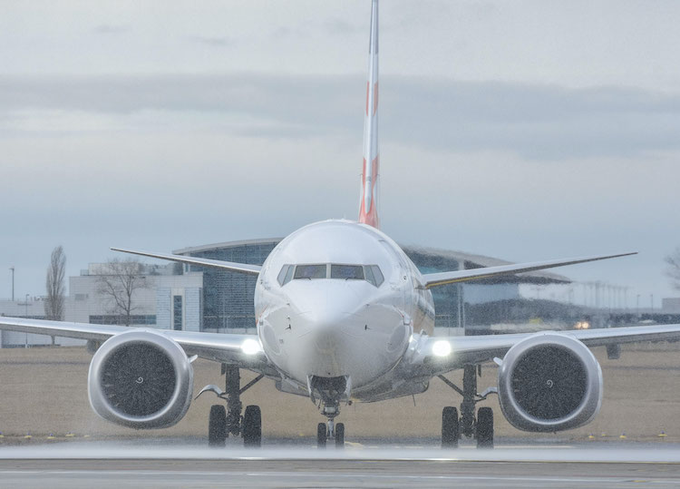 Boeingy 737 MAX se mohou vrátit do vzduchu, oznámil FAA