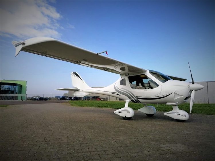 Flight Design vybavil své CTLS přeplňovaným Rotaxem