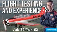VIDEO: Jan Rudzinskyj v akrobatickém kladivu Jak-52 