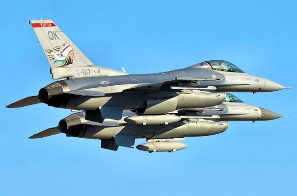 Pilot F-16 se chybně katapultoval při nepovoleném zákroku