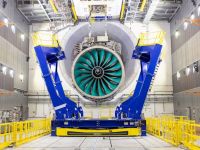Rolls-Royce vyrobil největší letecký motor na světě