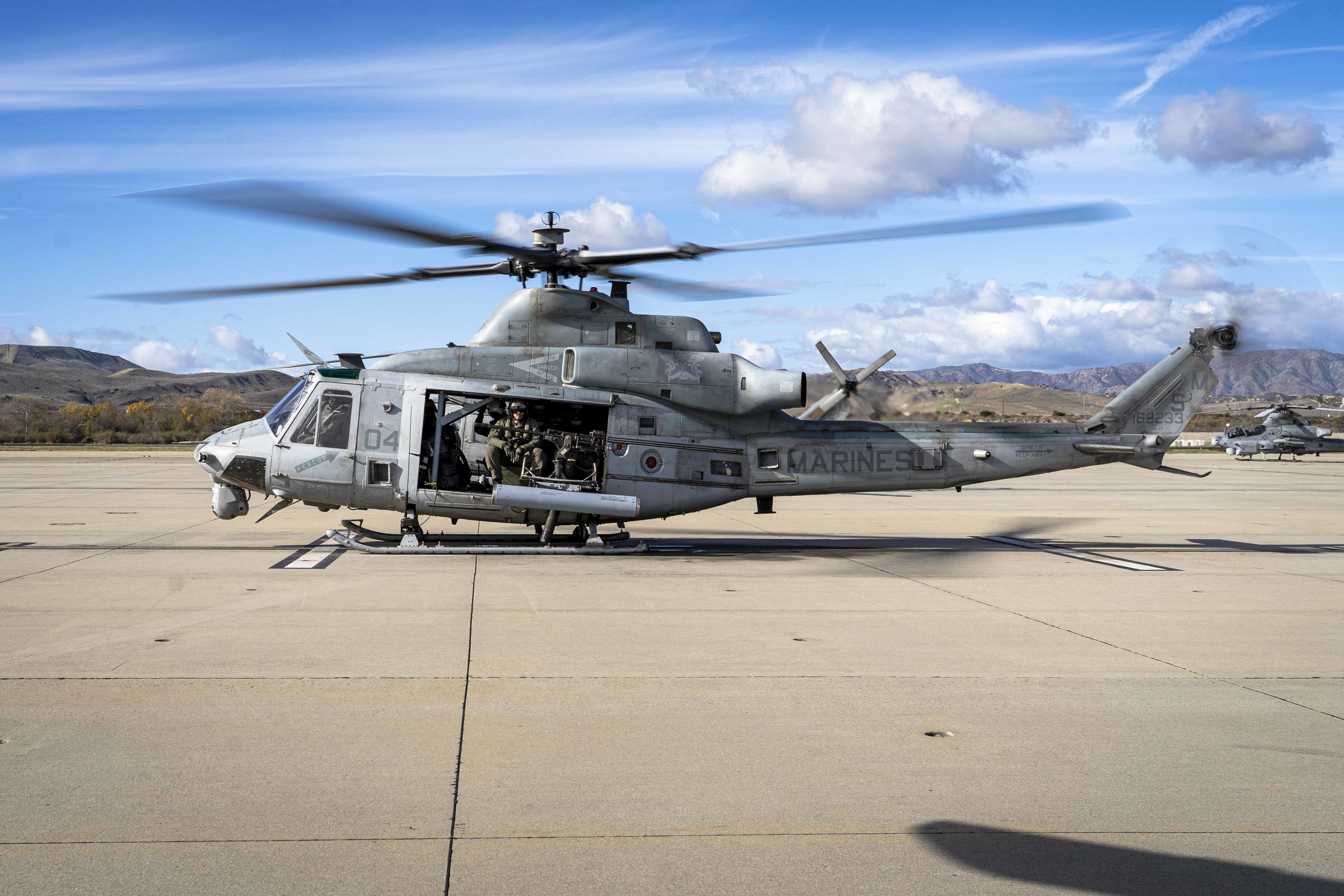 Čeští letci absolvovali výcvik na vrtulníky Venom a Viper pod vedením námořní pěchoty
