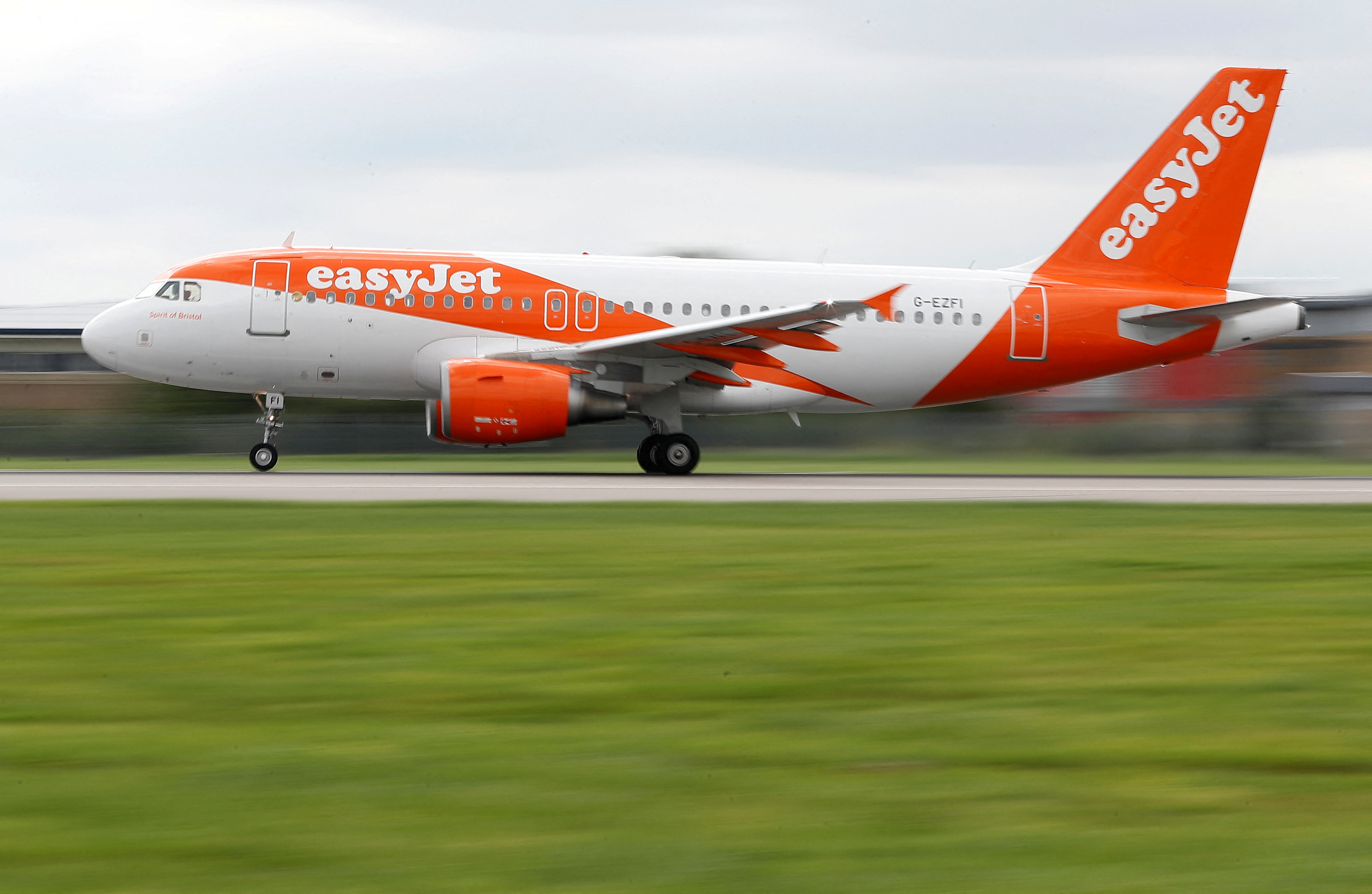 EasyJet zrušil 1 700 letních letů